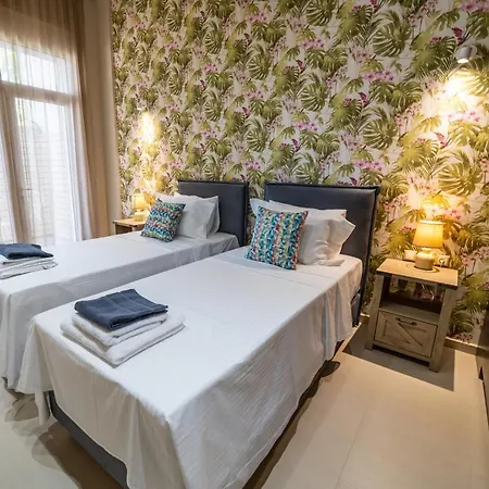 Thomas House - Private Pool - Sleeps 6 Villa Herszonisszosz