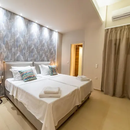 Thomas House - Private Pool - Sleeps 6