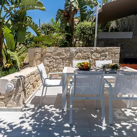 别墅 Thomas House - Private Pool - Sleeps 6 赫索尼索斯