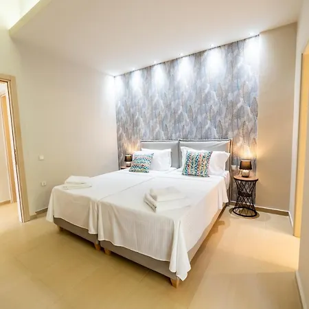 Thomas House - Private Pool - Sleeps 6