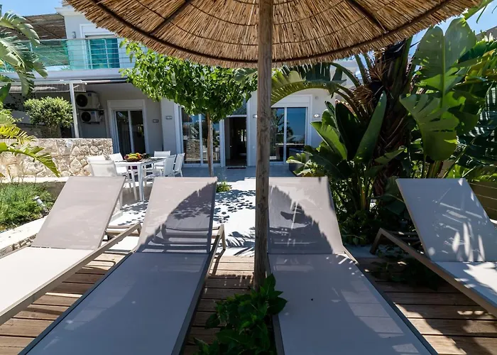 Thomas House - Private Pool - Sleeps 6