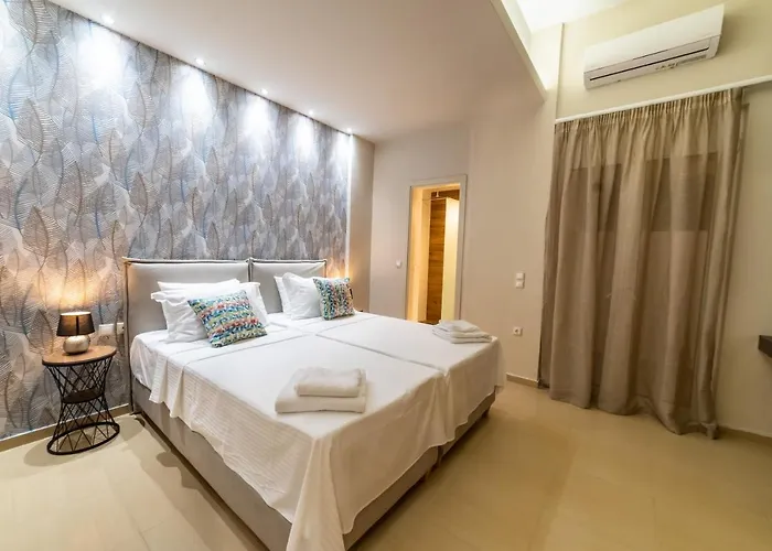 Thomas House - Private Pool - Sleeps 6