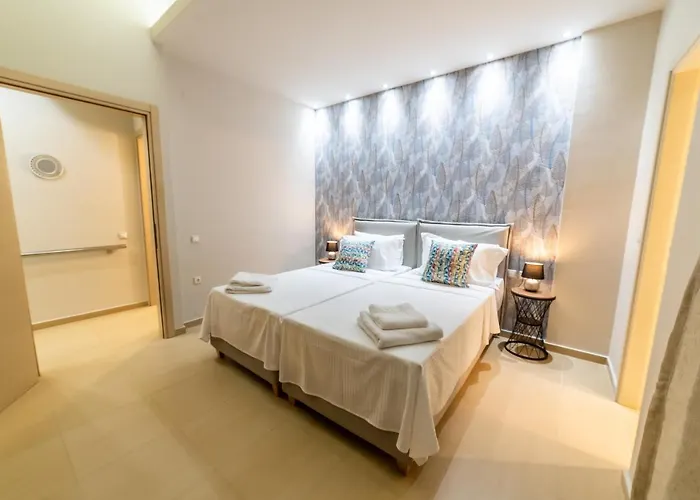 Thomas House - Private Pool - Sleeps 6 *