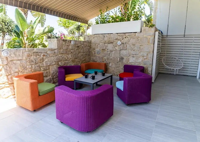 Thomas House - Private Pool - Sleeps 6 Villa *