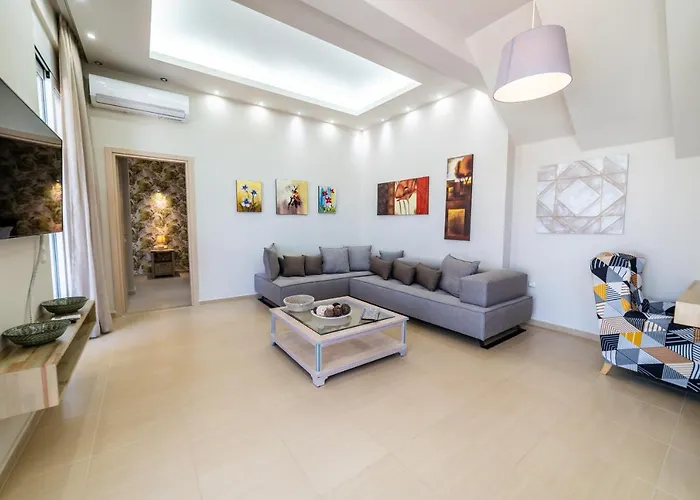 וילה Thomas House - Private Pool - Sleeps 6 הרסוניסוס